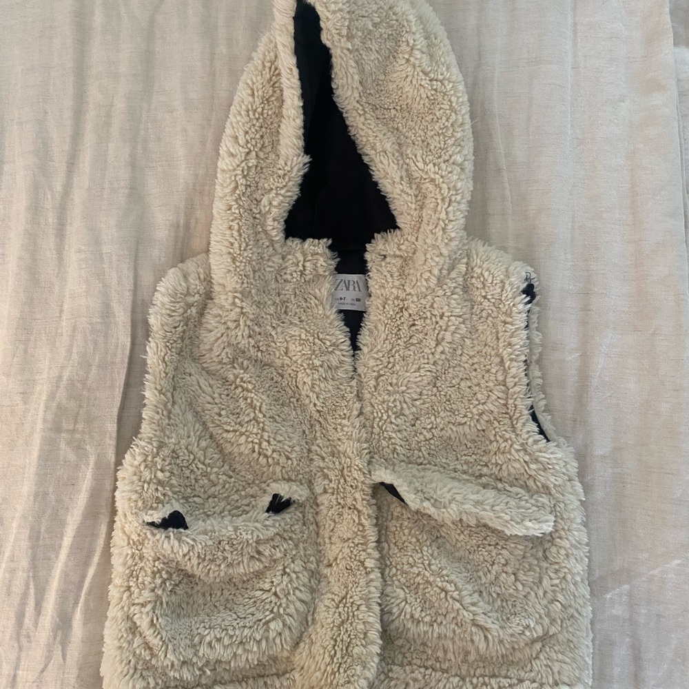 Zara Cream Fleece Kids Vest